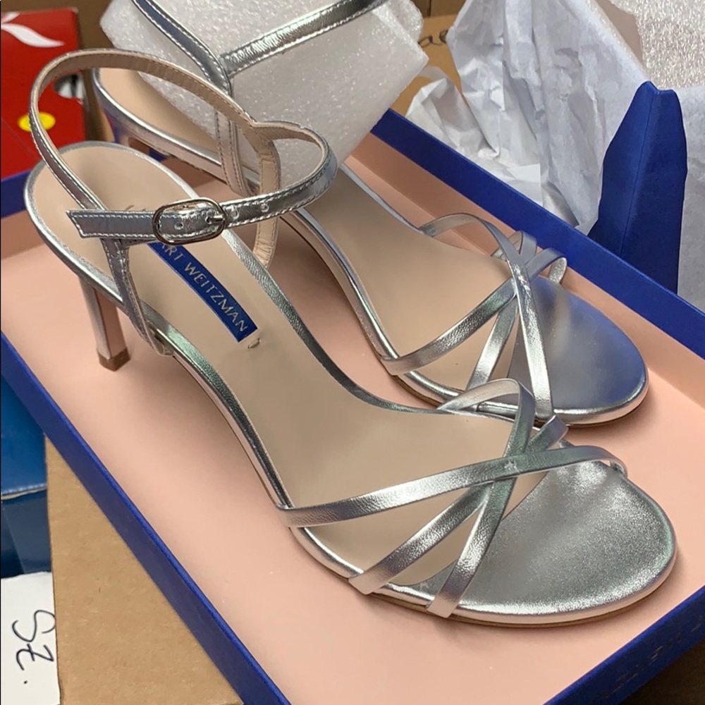 Formal brand new heels